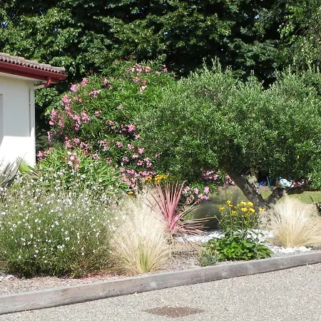 לינה וארוחת בוקר La Cle De Vos Reves 3*