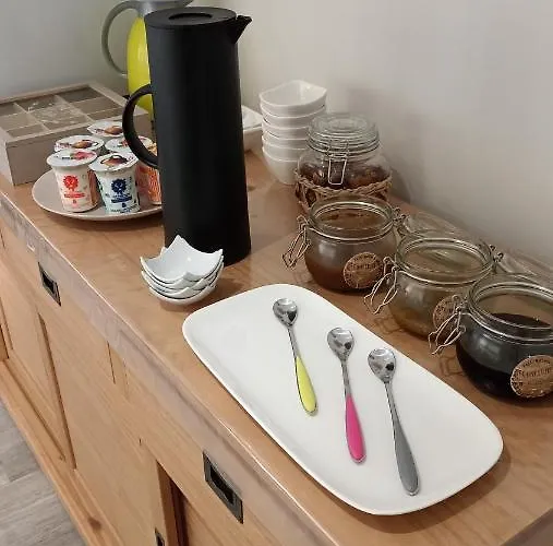 La Cle De Vos Reves Bed & Breakfast 3*